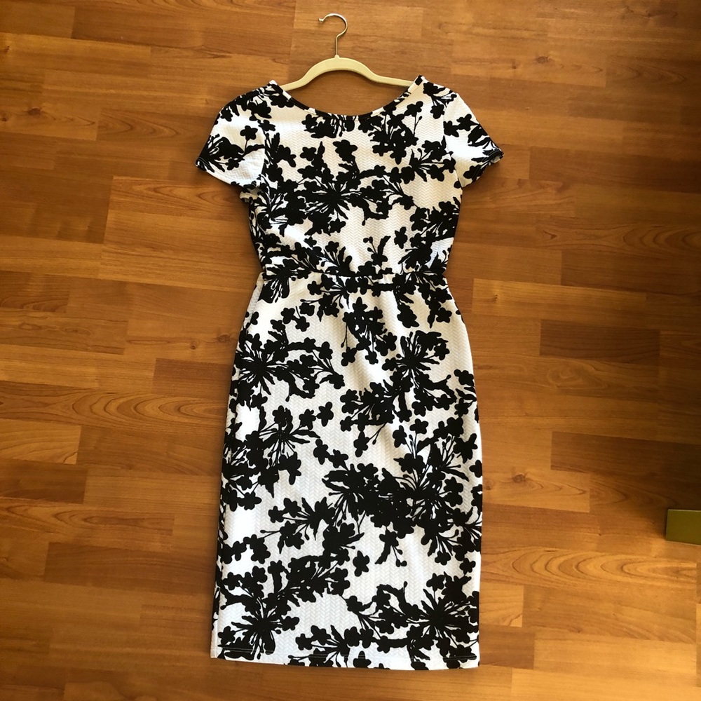 Forever 21 midi body con dress - reversible - sz M